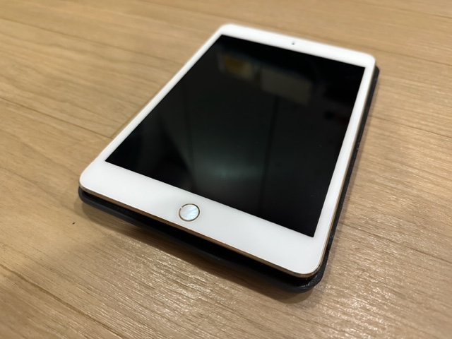 (降價)外觀新 iPad mini4 64G LTE WiFi+Cellular 金 可插卡 線上課導航空拍機追劇都好用