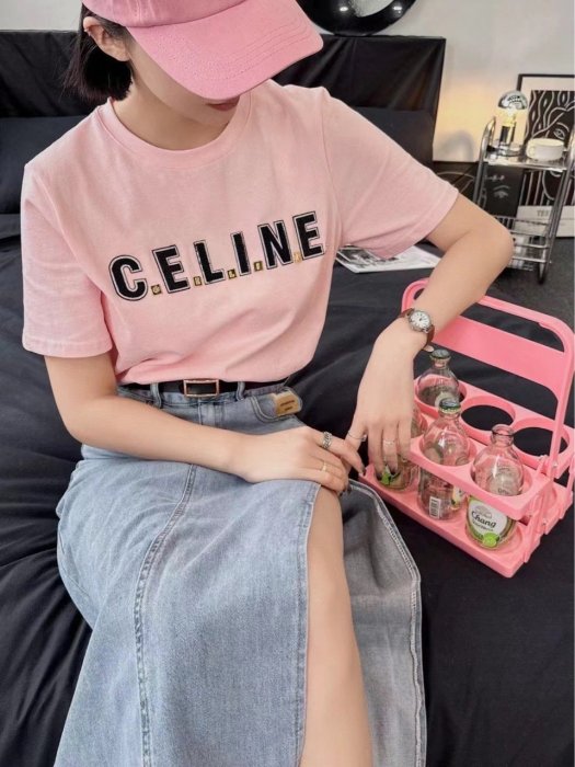 熱銷特惠 Celine 賽琳23ss春夏新品五金貼布字母logo圓領短袖T恤時尚穿搭百搭上衣女明星同款 大牌 經典爆款