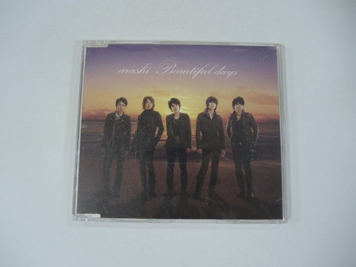 ◎MWM◎【二手CD】日本 嵐 Arashi Beautiful Days 台版 外殼有裂痕 有歌詞本 附中文歌詞紙 片況良好 讀取面僅有輕微霉斑