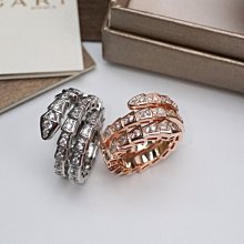 【少女館】新款BVLGARI戒指寶格麗雙圈滿鑽蛇形戒指細膩妖嬈的線條設計戒指情侶戒指指環對戒首飾 珠寶 飾品WCC364