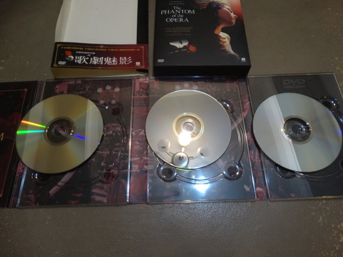 出清~安德魯洛伊韋伯之歌劇魅影 三碟豪華珍藏版3DVD(得利公司貨)