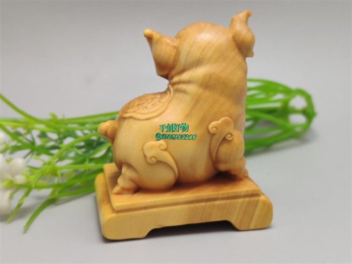 【熱賣下殺價】木雕手把件小葉黃楊實木雕刻創意生肖豬隨身把玩福豬家居茶桌擺件