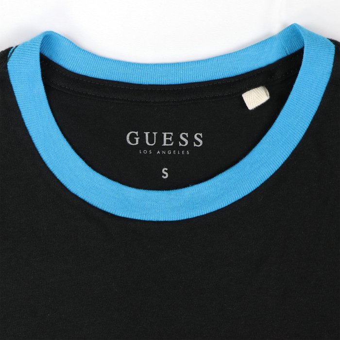 【GUESS】GUESS男款短袖T恤藍領粉印字黑 F09200326-01