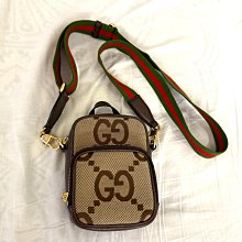 一元起標無底價, 幾乎全新 正品 GUCCI 鑲真皮 新款大雙G Logo 帆布斜背小包 義大利製