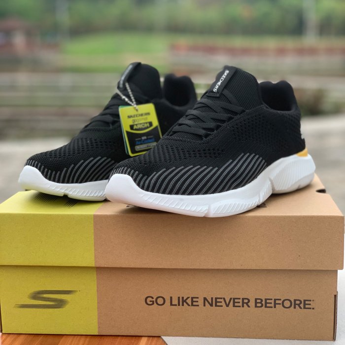 特惠款 正貨 斯凱奇/Skechers男鞋 休閒鞋 套腳鞋 輕便款 網眼 夏款 舒適透氣 緩震中底 加寬鞋楦 扁平足鞋款