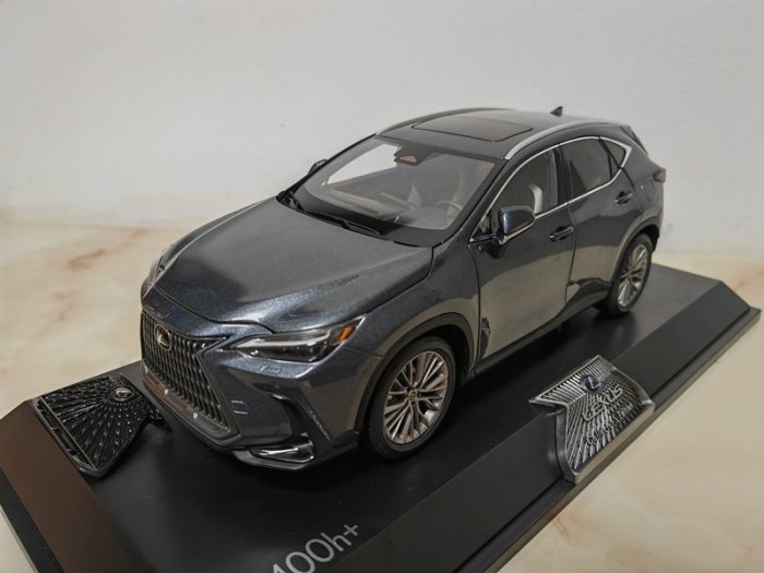 原廠雷克薩斯NX400h+車模凌志LEXUS 新款SUV1:18合金汽車模型