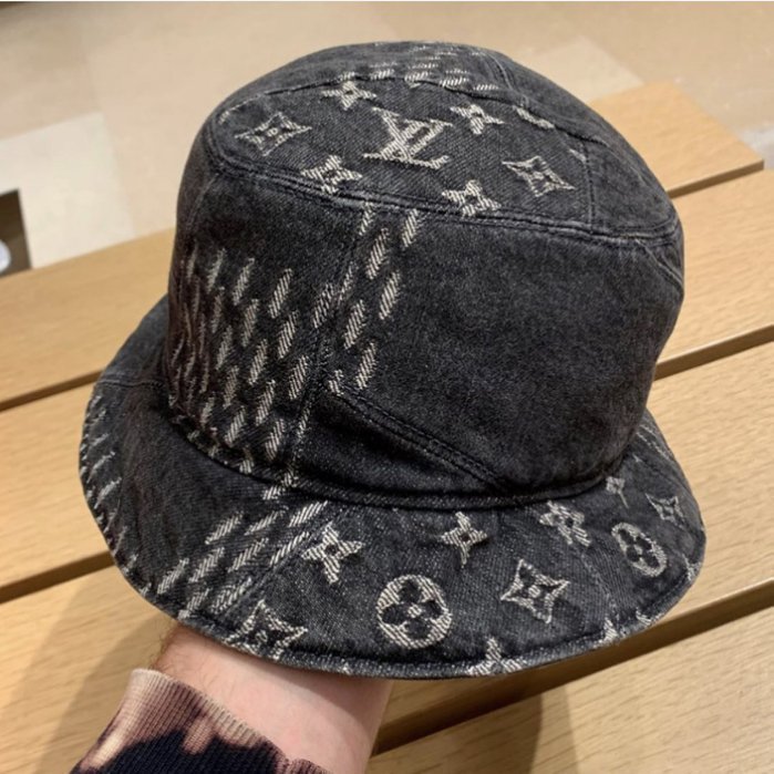 Louis Vuitton Bobbygram Hat (M76530)