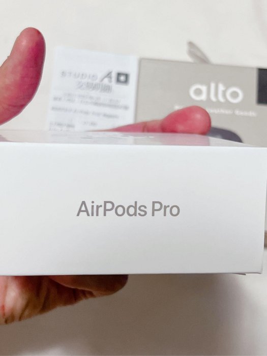 全新apple AirPods Pro藍牙耳機黑色保護殼alto Studio購入 有發票