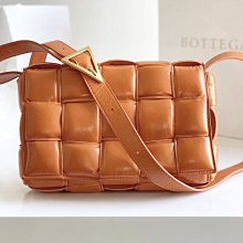 Bottega Veneta Intrecciato Padded Cassette Bag 編織斜背包 橘