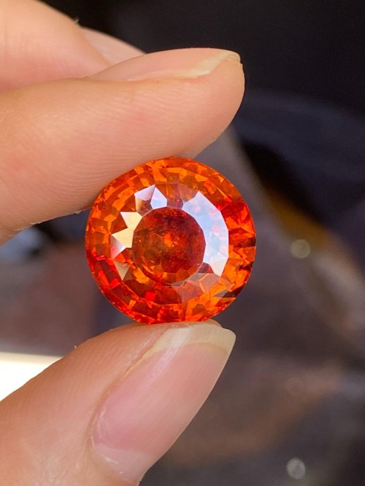 稀有寶石：閃鋅礦，比鉆石還閃的稀有寶石，顏色最好的橙紅色，超3613