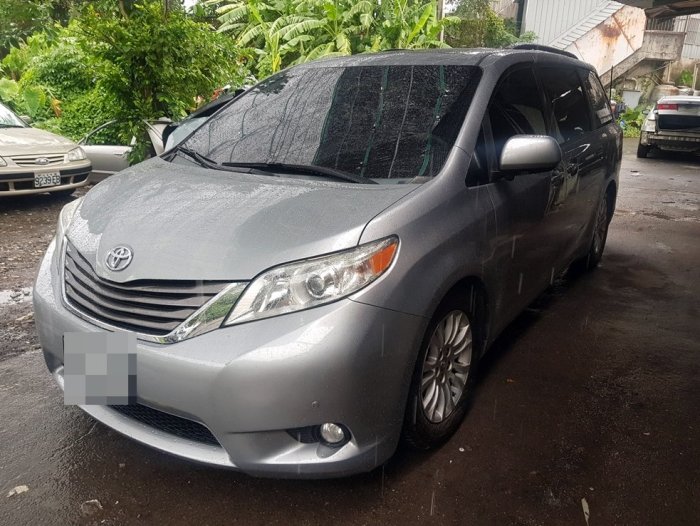 艾仕得Cromax 668S MS中固金油 全車烤漆 改顏色 TOYOTA SIENNA　顏色：深藍珍珠(416)