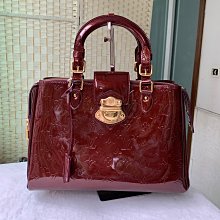 翡翠王.一元起標  高價品當場面交驗貨 保真 LOUIS VUITTON LV 深紅色大容量手提包 標多少賣多少