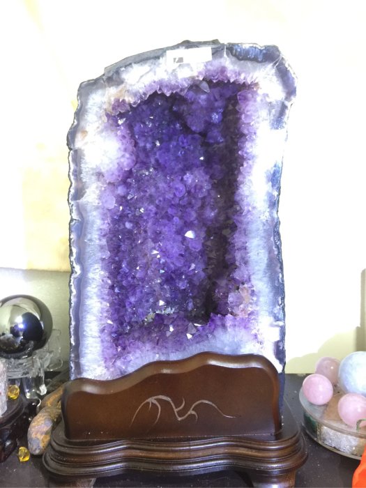 紫晶洞 白水晶柱 重20.35kg