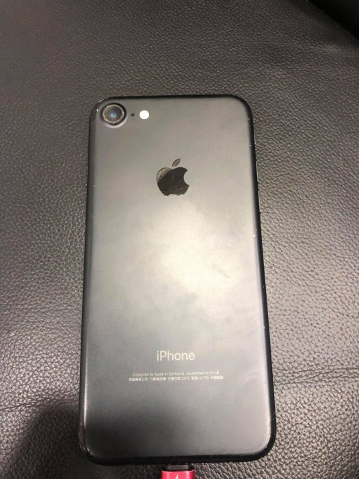 **最殺小鋪**中古 APPLE IPHONE7 128g 消光黑 無傷/有傷 二手蘋果手機另有 i7plus128G