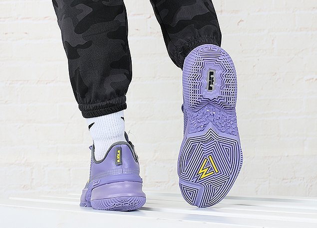 Nike Ambassador13 詹姆斯 紫色 黃勾 實戰 氣墊 減震 時尚 運動 籃球鞋 CQ9329-500
