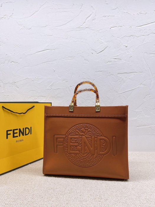 【MOMO全球購】Fendi versace 聯名款 陽光托特包 3色可選 大容量 手提包 單肩斜挎包 購物袋 30 2