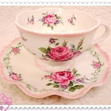 ♥小花花日本精品♥Hello Kitty日本帶回 玫瑰花造型陶瓷 咖啡杯 下午茶 杯盤組碟+杯