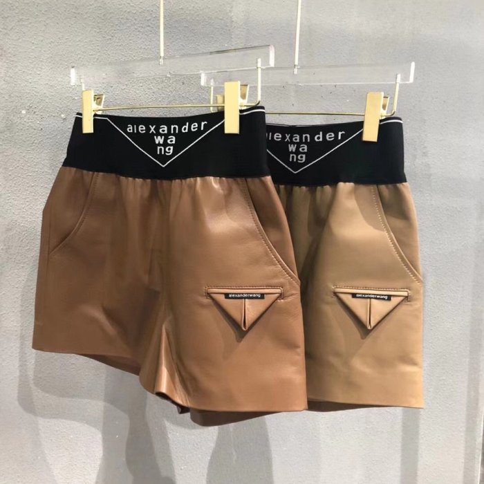 【King女王代購】alexander wang  2021新款女生時尚歐美大王高腰皮短褲