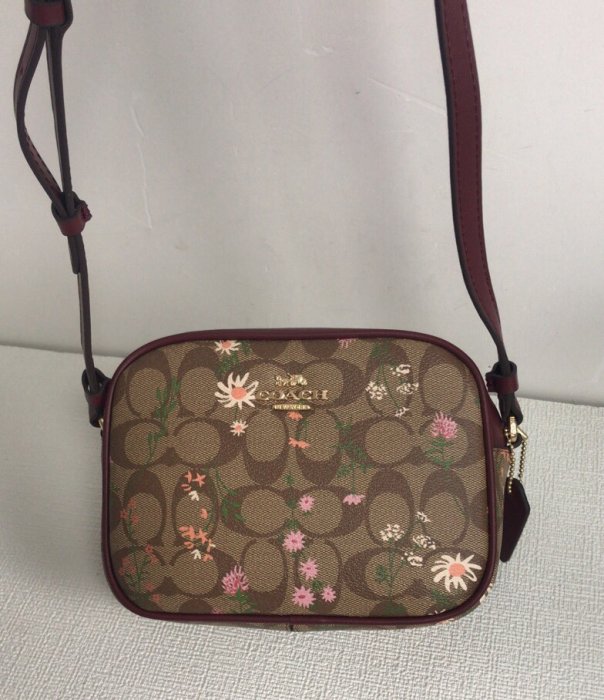 【九妹精品】COACH Ca719  新款包單拉鍊斜挎女包包多隔層 側背包 女包  小相機包