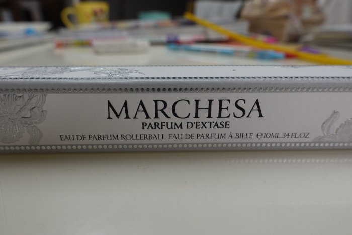 全新英國婚紗名牌Marchesa女性香水筆Parfum d'Extase rollerball 10ml