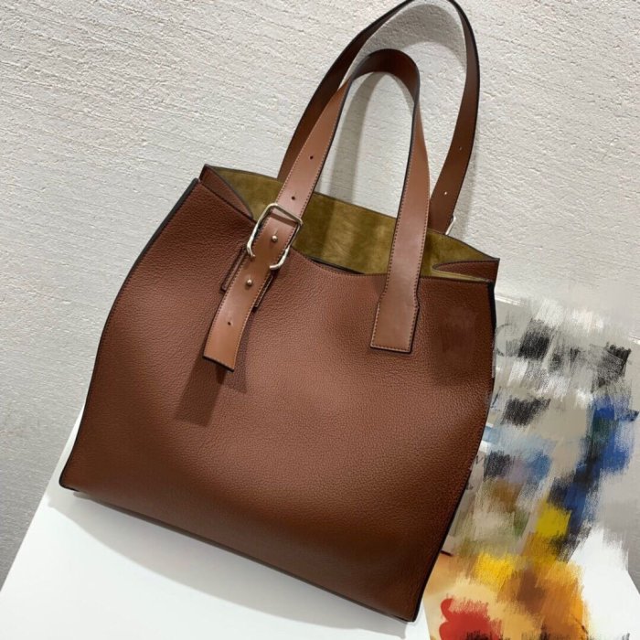 《海外原單》西班牙王室品牌Buckle tote bag小牛皮托特包