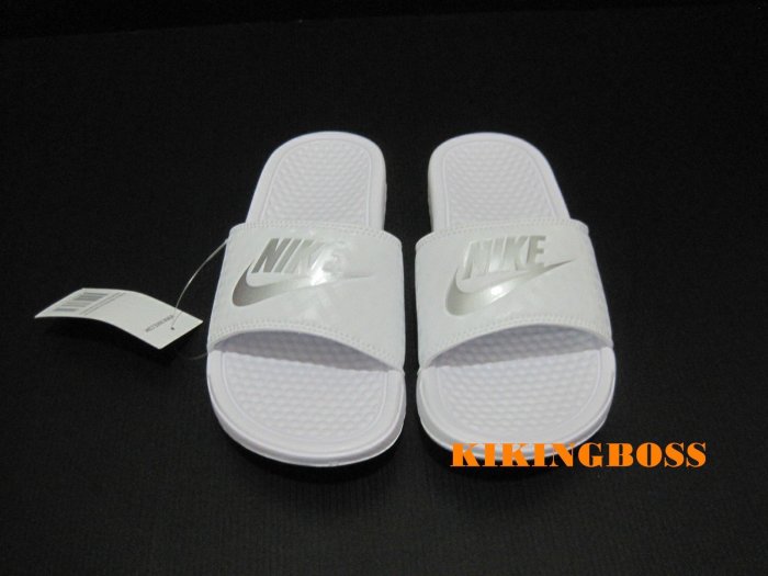 【喬治城】NIKE WMNS BENASSI 運動拖鞋 菱格 輕量 白色 343881-102