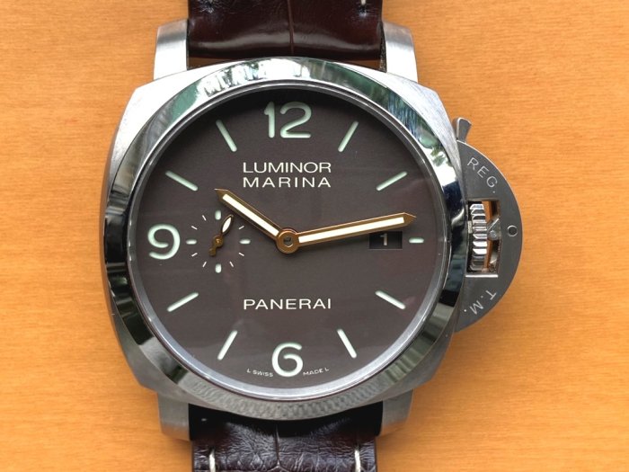 飛馬當舖 售 PANERAI 沛納海 LUMINOR MARINA PAM351  三日鍊 44mm 金色指針 鈦金屬