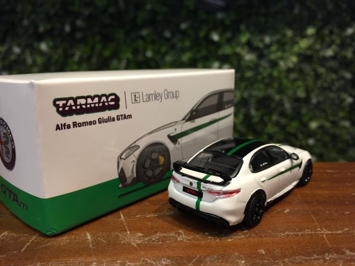 1/64 Tarmac Alfa Romeo Giulia GTAM White T64GTL031MWG【MGM】