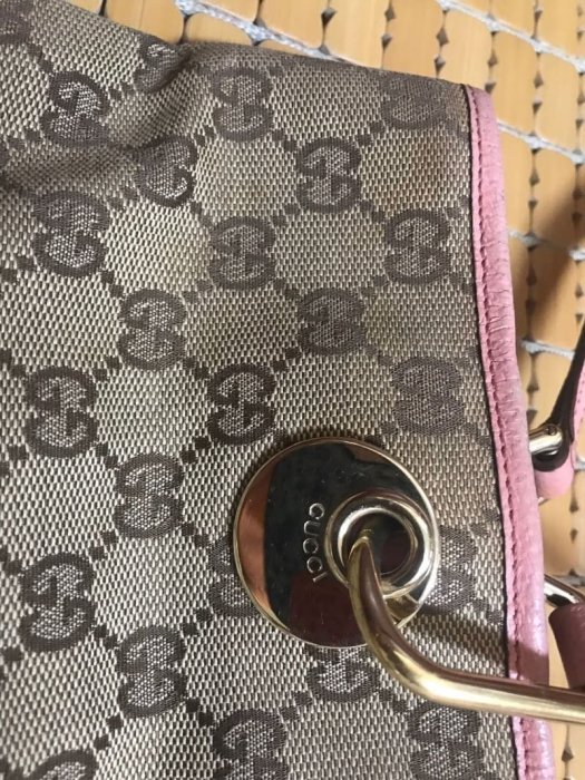 ❤️Gucci 包 真品 正品 粉紅色 緹花布 真皮提把 牛奶包 手提 肩背 側背包 真皮和緹花布 材質 粗用 中型方包 尺寸 剛剛好 外出包 【凱莉呆】