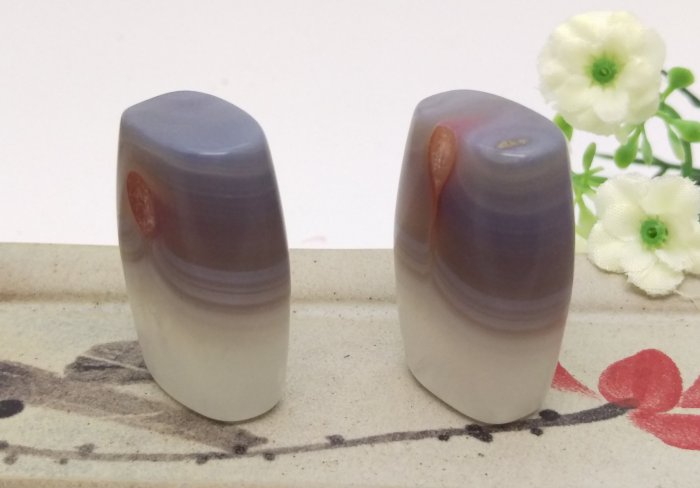 天然珠砂眼紫色纏絲瑪瑙  天眼天珠  精品對印 擺件（1標2個）