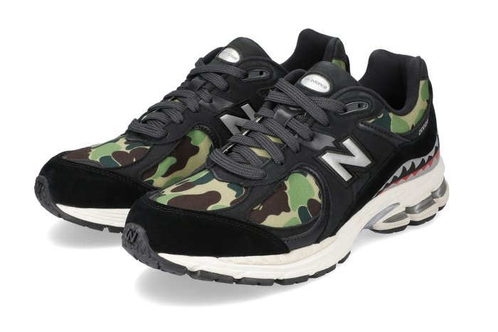 日貨代購CITY】 BAPE NEW BALANCE APE 2002R 黑迷彩夜光鯊魚慢跑鞋現貨