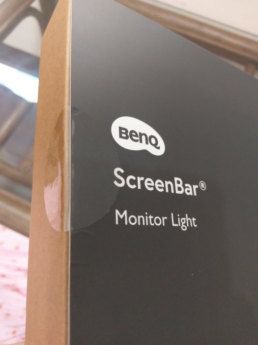 [全新未拆封] BenQ 明基 ScreenBar 螢幕智能掛燈 e-Reading Lamp (黑色)