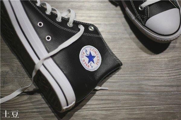 （土豆）CONVERSE ALL STAR 電繡 皮革 高筒 休閒 帆布跑步鞋 黑白色 男女跑步鞋 132170C