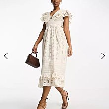 (嫻嫻屋) 英國ASOS-Miss Selfridge奶油白色鏤空雕花V領V背露美背荷葉摺邊袖皺褶腰中長裙洋裝EE23