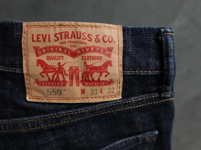 CA 美國品牌 LEVI'S 559 藍系仿舊刷紋 直筒 彈性低腰牛仔褲 31腰 一元起標無底價Q498
