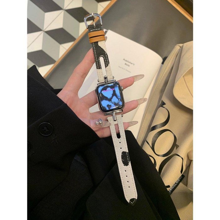 【熱賣精選】AppleWatch T字斑馬紋錶帶 鏤空錶帶 金屬錶帶 S7 S6 S8 44mm 40mm 45mm 41 女士錶帶