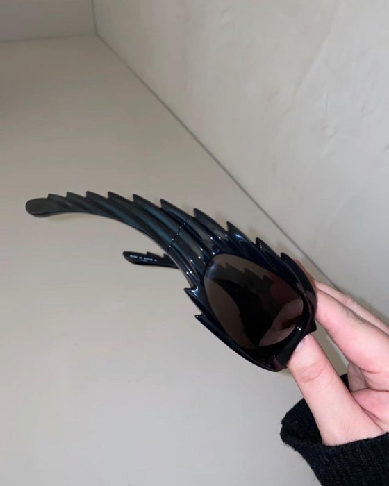《限時代購》  BALENCIAGA SPIKE sunglasses