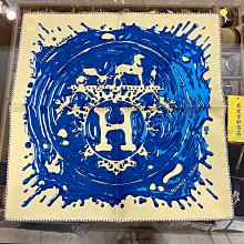 ☆最愛二手精品☆  HERMES PEINTURE FRAICHE 全新愛馬仕藍色拼黃色馬車駿馬潑墨油漆絲巾45cm XG7799  H892685S