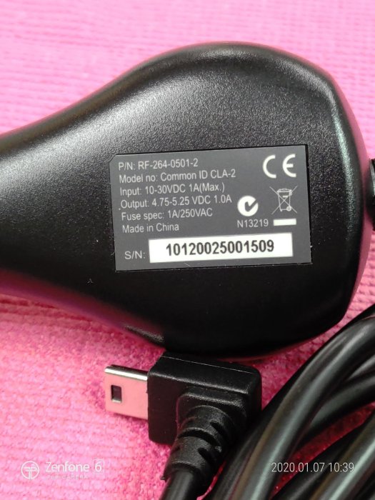 盒裝全新Garmin Asus 原廠車充 Mini USB 5V1A/支援24V大卡車,大貨車使用