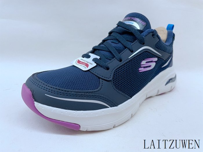 SKECHERS ARCH FIT  149413NVPR  定價  2990  超商取貨付款免運費