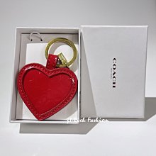 就愛精品店❤️ COACH 紅色 C LOGO壓花鏡子鑰匙圈-附禮盒 #67976 小瑕疵如圖四