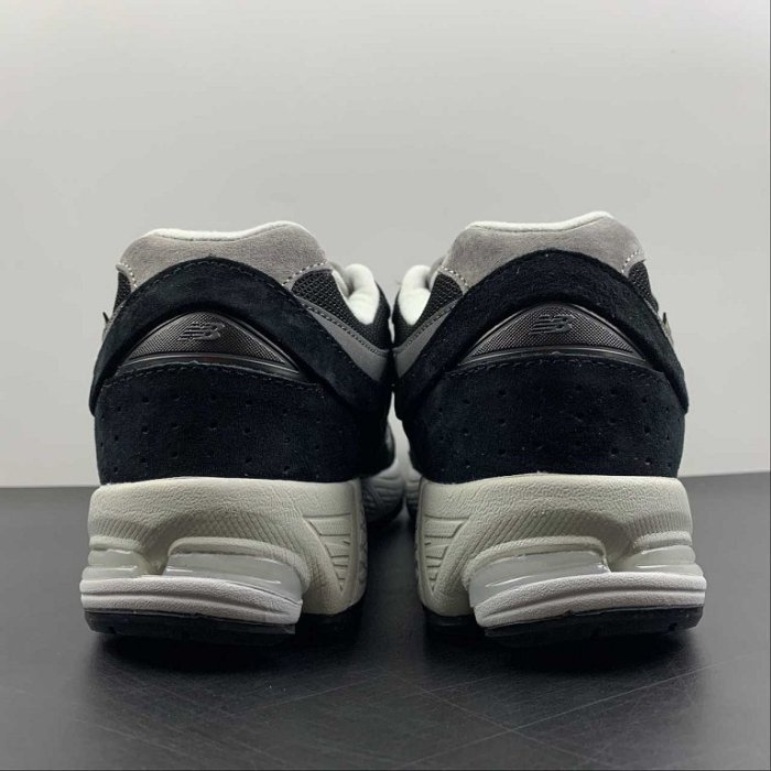 NEW BALANCE X GORE-TEX 2002R BLACK 黑灰防水M2002RXD 一元起標