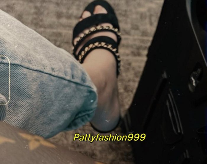 《Patty》 Karl Lagerfeld 穿皮金屬鏈 小香風 拖鞋 涼鞋 現貨 us7.5 =38