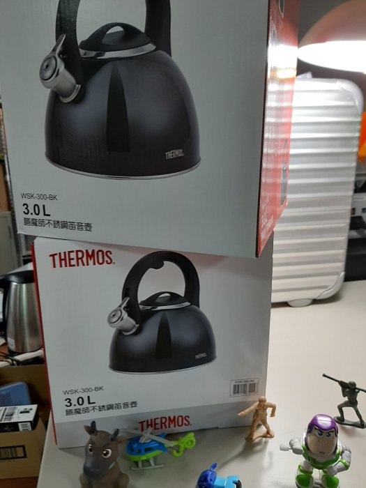 THERMOS 膳魔師 3.0 L 不銹鋼笛音壺 一組 (補貨中)