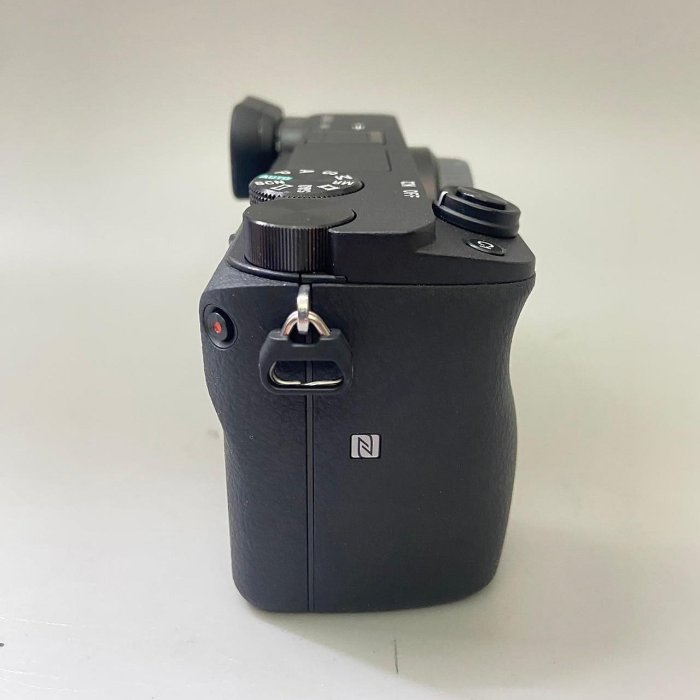 Sony a6400 單機身 保內 公司貨 (a6600 zv-e10 a6500 a6300)