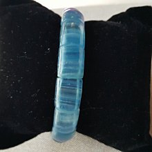 阿根廷絕版礦藍紋石手排11mm*6mm藍紋石戴起來很溫潤!隨著光線顯出紋路
