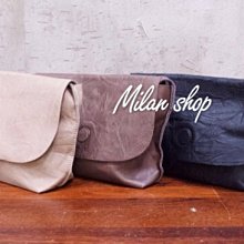 ☆Milan Shop☆網路最低價 正韓Korea專櫃款 DAAD高質感小羊皮翻蓋側背包 2色$999(特價)