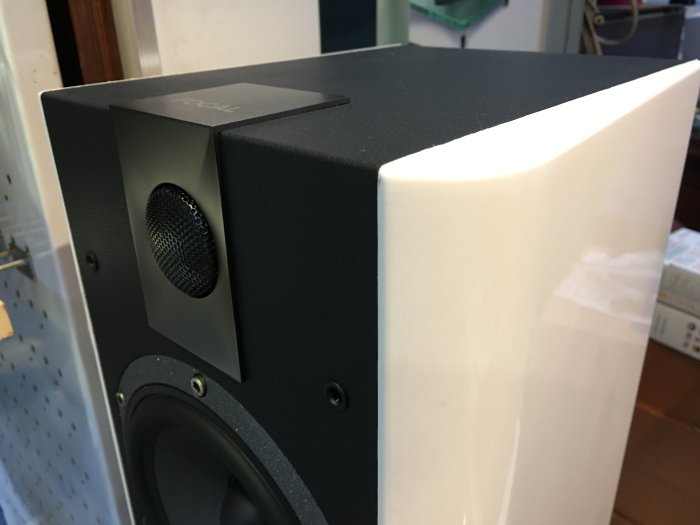 [享悅音響]法國FOCAL chorus706書架型喇叭..精製白色鋼烤喇叭還有其他顏色可選購