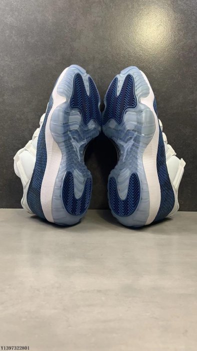 AIR JORDAN 11 LOW LE 藍蛇紋時尚 11代 籃球潮鞋 SNAKE CD6846-102