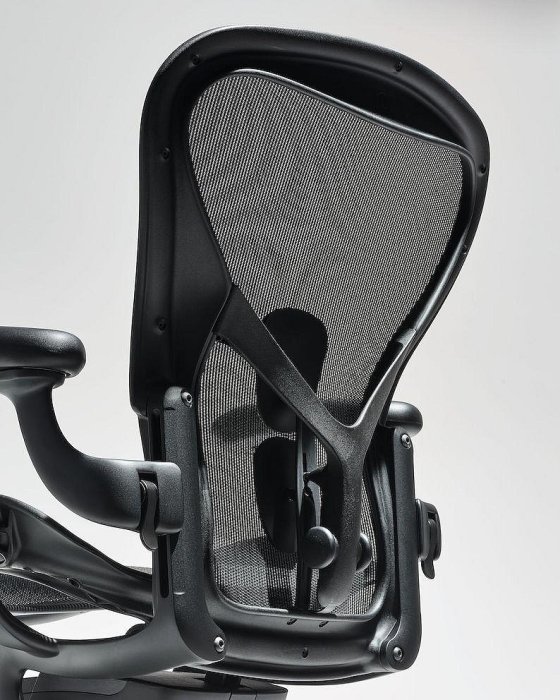 限時特價：啞光電競黑 全功能金屬椅腳 Herman Miller 2.0 Aeron 全新正品 人體工學辦公電腦椅